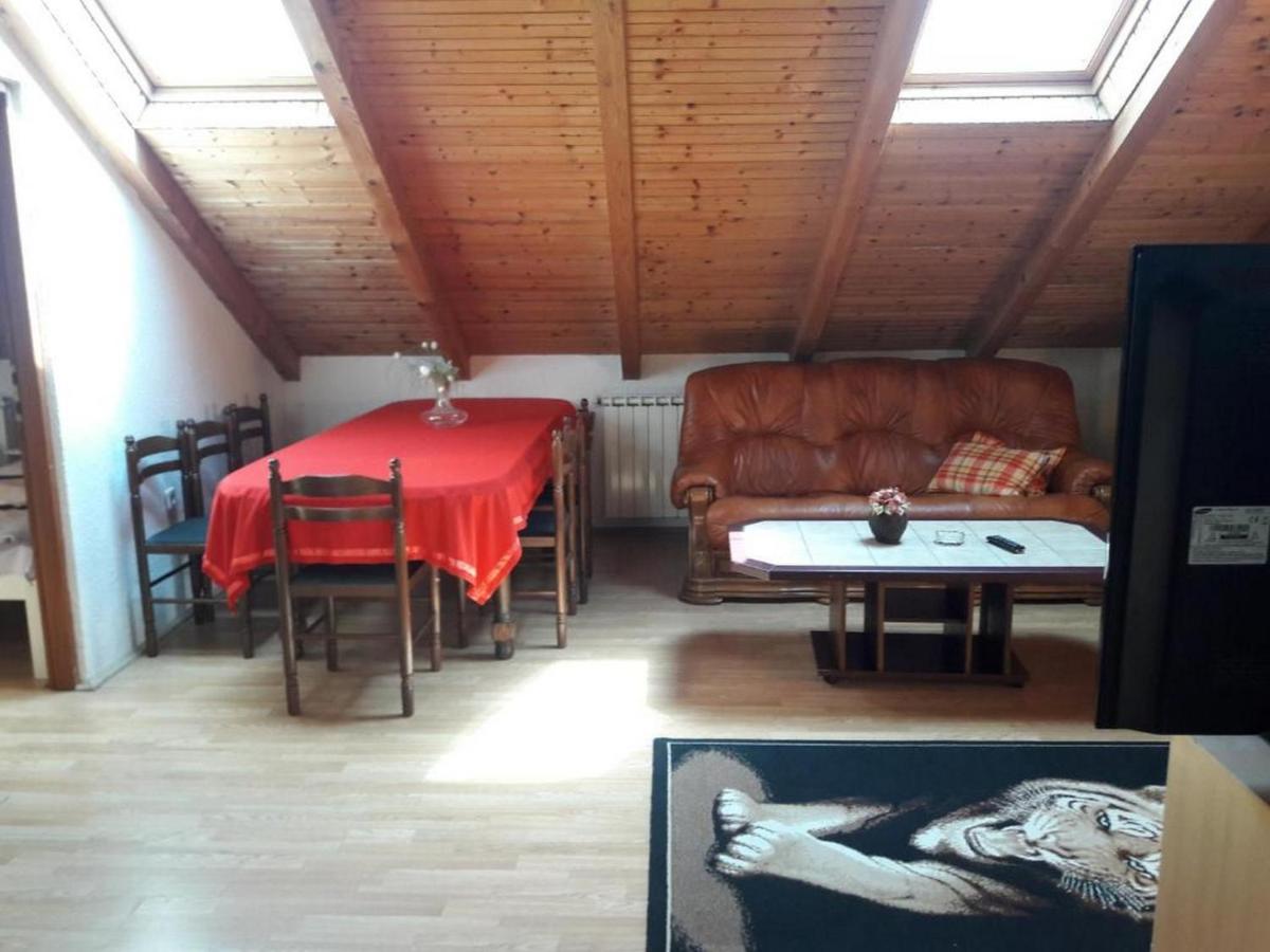 Apartman Opg Balja Garesnica Exteriör bild