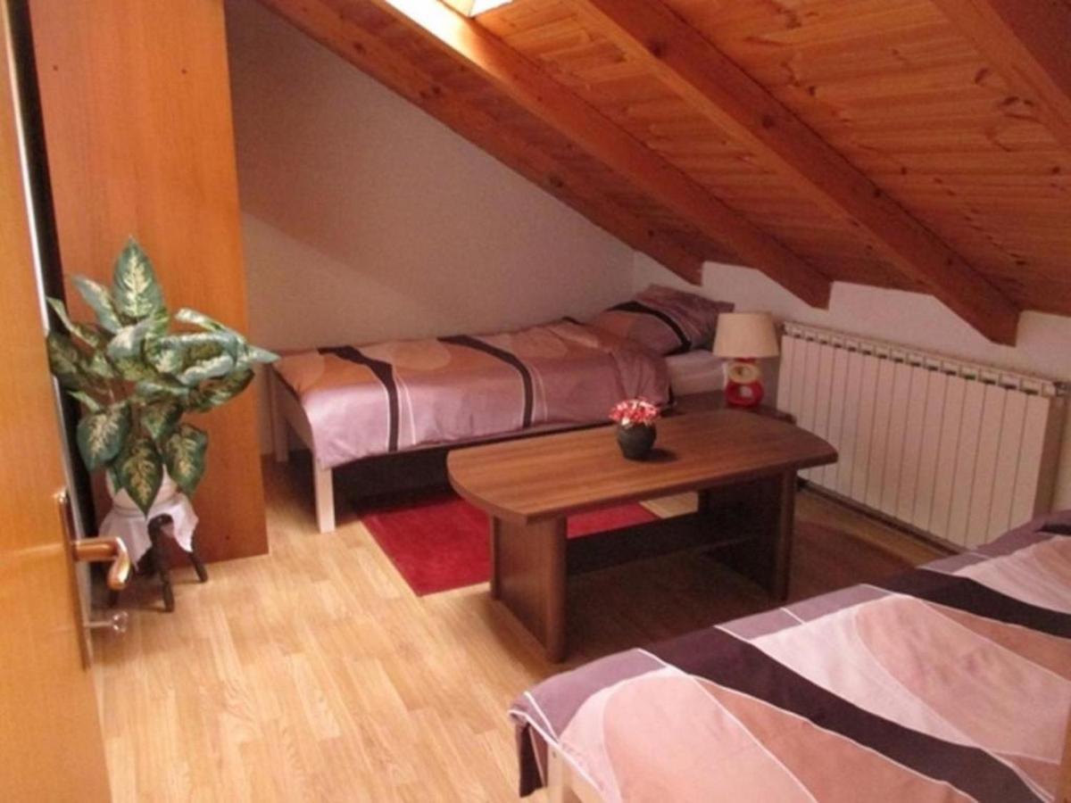 Apartman Opg Balja Garesnica Exteriör bild